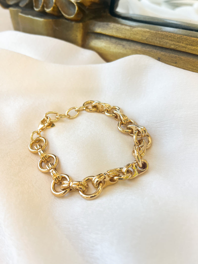 Circle Link Bracelet