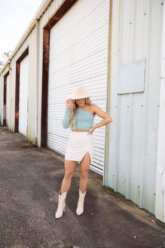 Feelin' The One Top