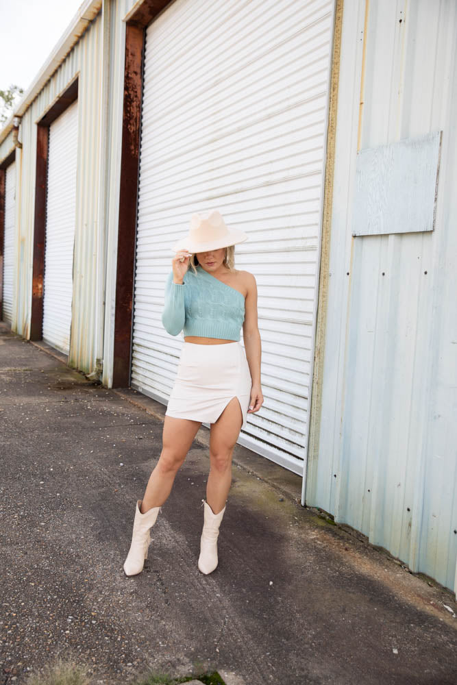 Feelin' The One Top